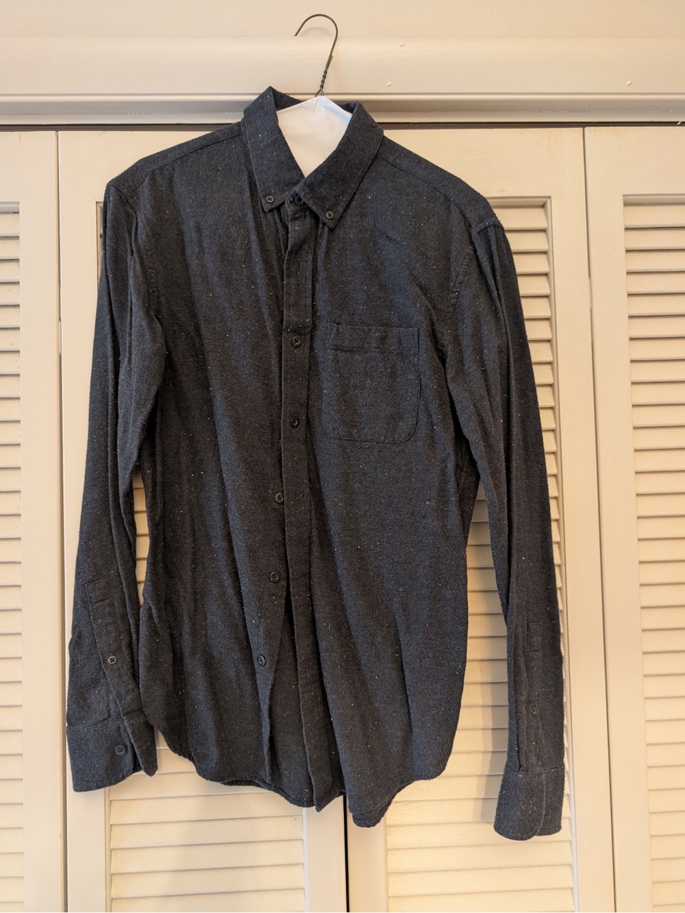 Club Monaco Men's Charcoal Button-Down Shirt